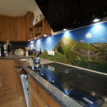 Küche mit Fotomotivrückwand