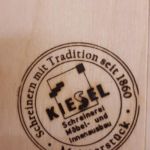 Schreinerei Kiesel, Holz, Logo